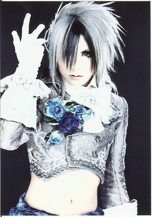 Share yuuk..Band Visual Kei favorit ente :D 