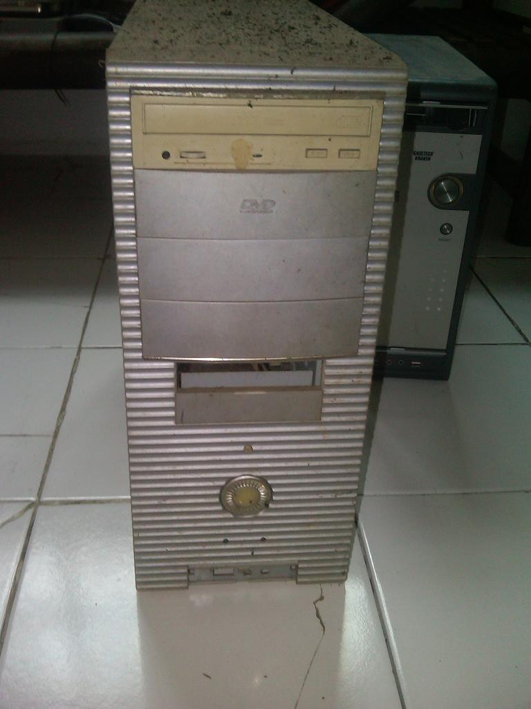 jual casing mini dan standar ada moderboard dan pentium 3 nya, tuker beras