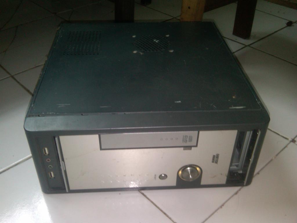 jual casing mini dan standar ada moderboard dan pentium 3 nya, tuker beras