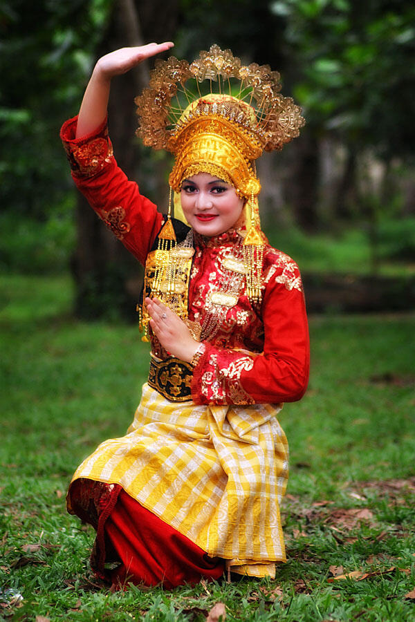 Mengapa Saya Menolak Kontes Putri-Putrian?