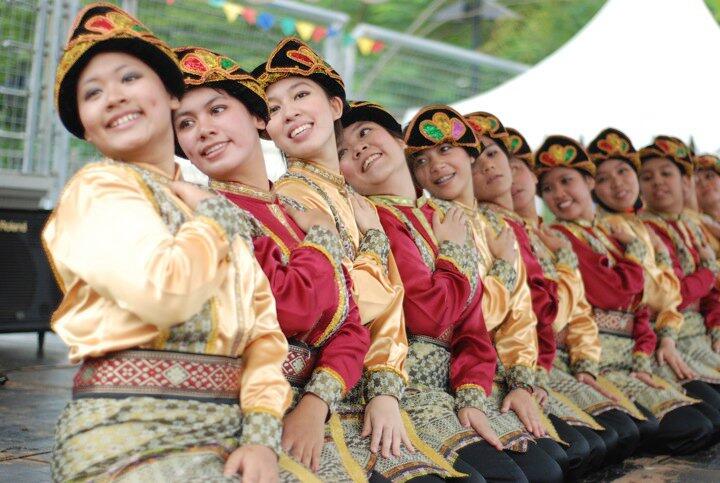 Mengapa Saya Menolak Kontes Putri-Putrian?