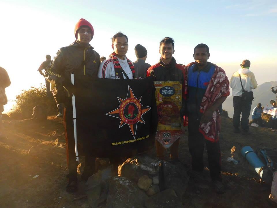 Pendakian Mt. Merbabu 3142 Mdpl Via Wekas (15-18 Agustus 2013) Merdeka!!