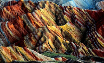 &#91;WOW&#93; Gunung Danxia Gunung Berwarna Pelangi di China !