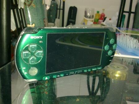 PSP slim 3006 Spirited Green second Full aksesoris 8Gb