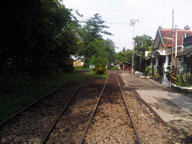 &#91;B&#93;Tour Ke Balai Yasa Pengok ( Bengkel Kereta Api di Yogyakarta indonesia )&#91;/B&#93;