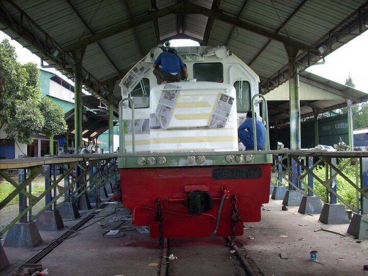 &#91;B&#93;Tour Ke Balai Yasa Pengok ( Bengkel Kereta Api di Yogyakarta indonesia )&#91;/B&#93;