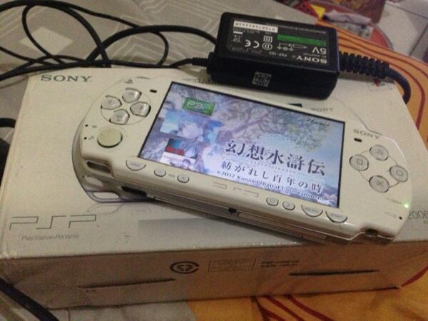 Psp 2000 white jakbar & tangerang