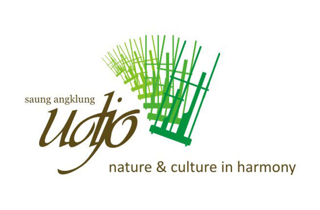 &#91;Pic+Vid&#93; Saung Mang Udjo Indonesian Music Culture 