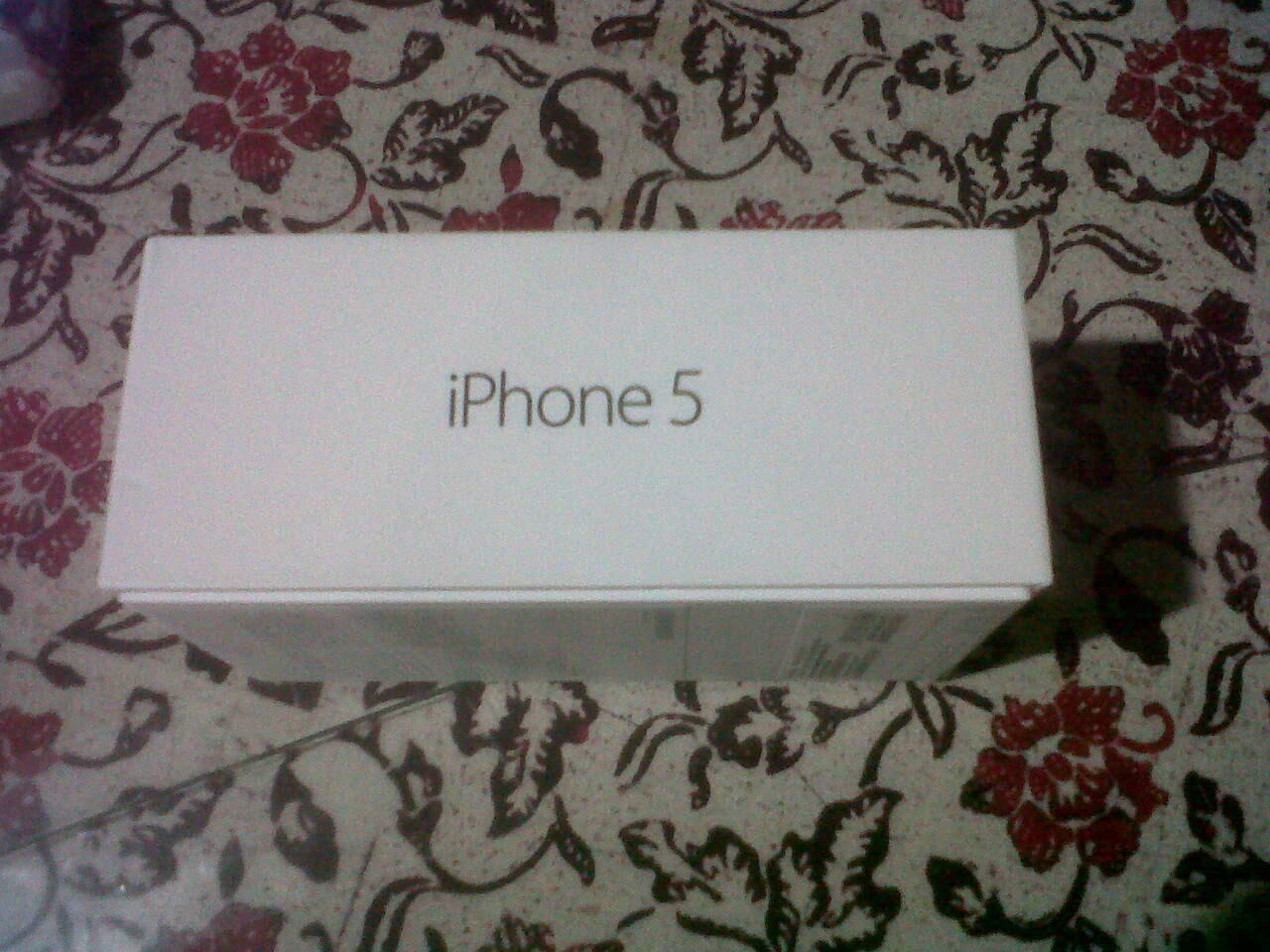 OKE SHOP BNIB APPLE IPHONE RP1.2jt #SAMSUN glaxy S3Rp:1jt #BLACKBERRY Z10 Rp1,500.000