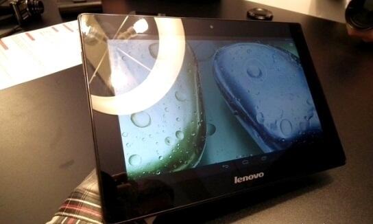 Lenovo IdeaTab A3000. masih baru dgn harga murah