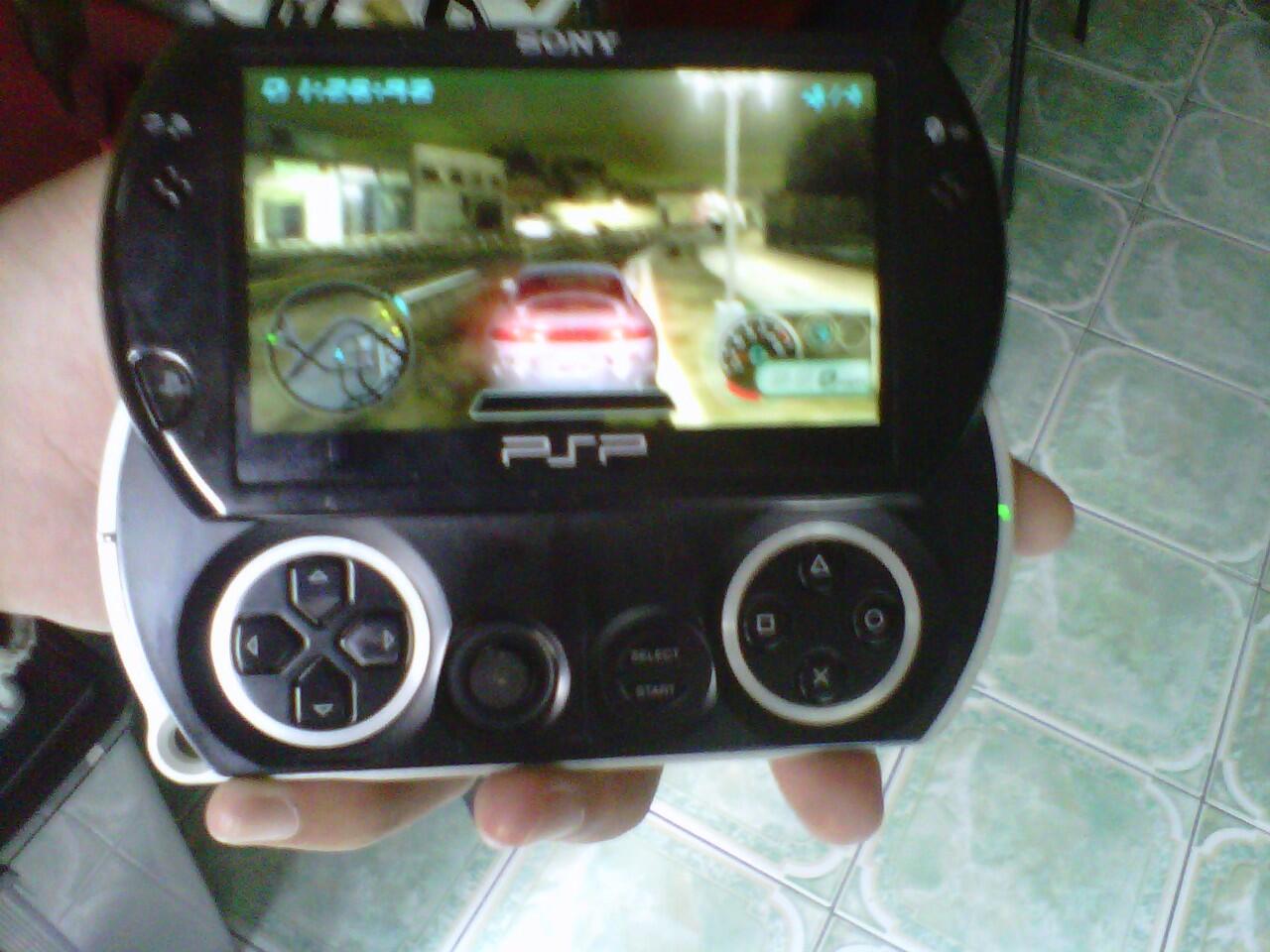 PSP GO BLEK 16GB
