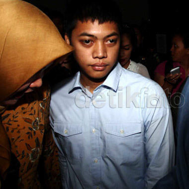 Supir alay nissan juke di vonis setahun, Rasyid rajasa 6bln percobaan