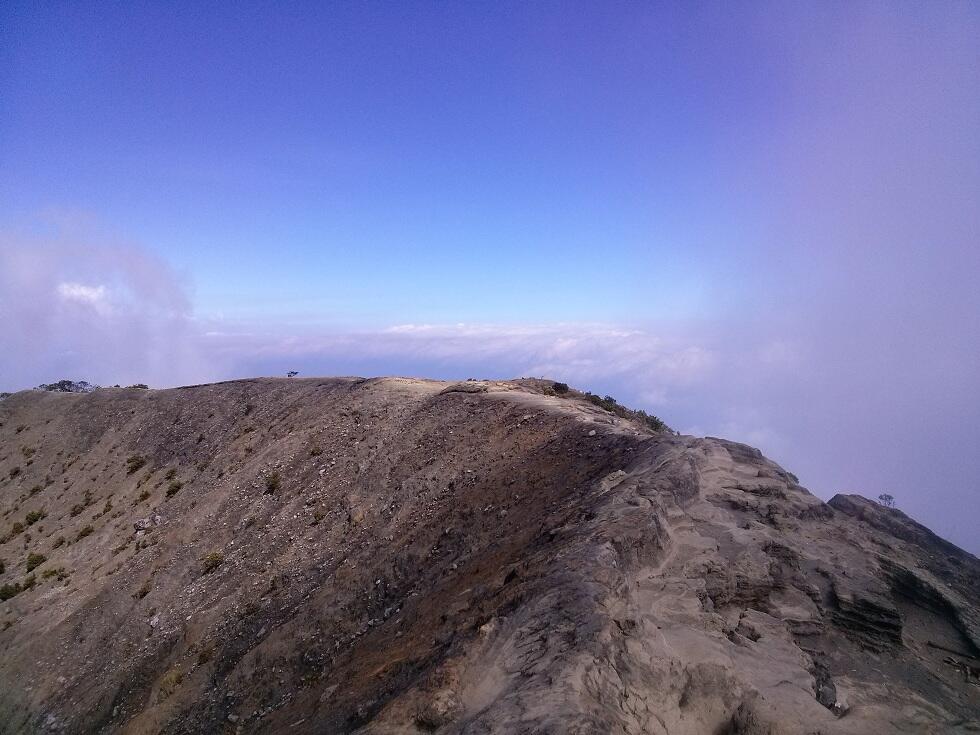 Salah Satu Negeri Di Atas Awan Jawa Barat . . .