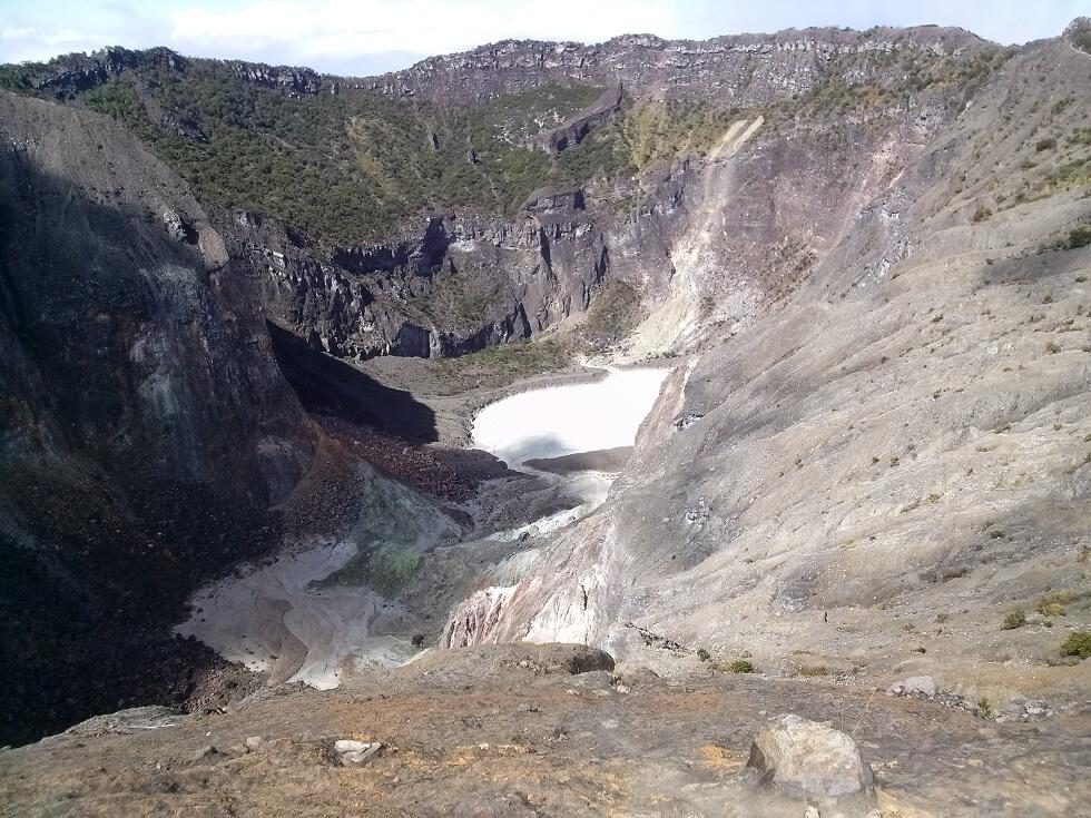 Salah Satu Negeri Di Atas Awan Jawa Barat . . .