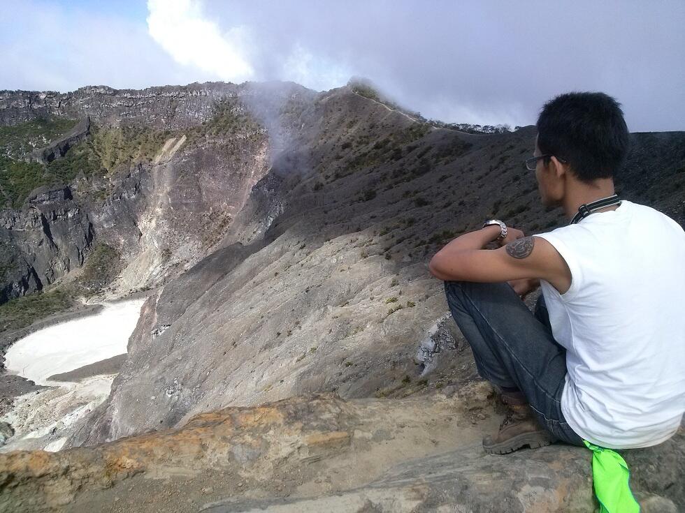 Salah Satu Negeri Di Atas Awan Jawa Barat . . .