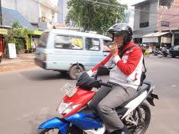 Pengendara Motor di Indonesia adalah yang Terhebat !!