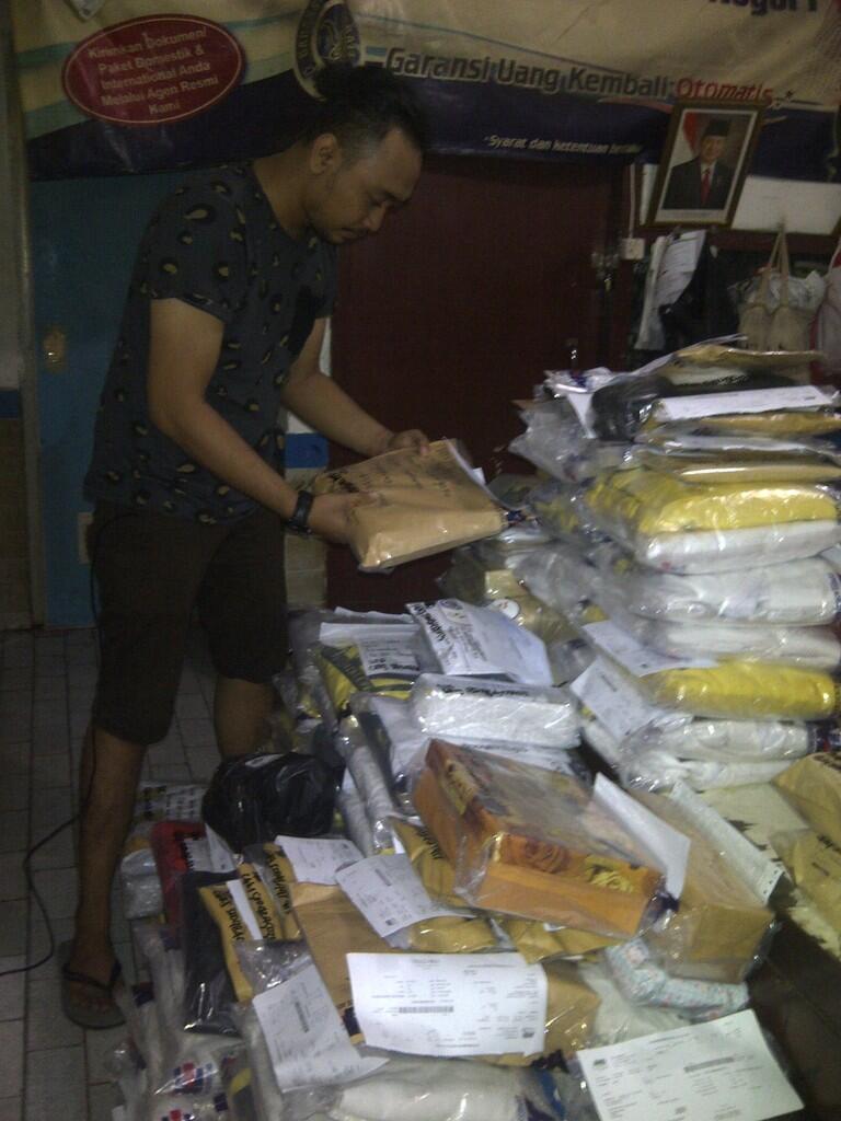 PUSATCELANA.COM OFFICIAL TESTIMONIAL PEMBELI DAN RESSELER DARI SELURUH INDONESIA