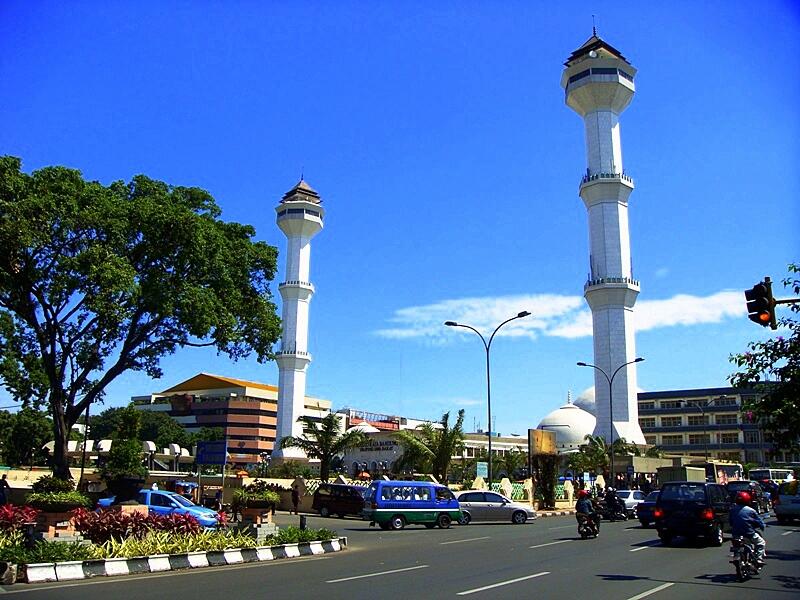 Bandung Memang Beda (Pendidikan, Kreatifitas, Musik, Kuliner, Dan Cantik)