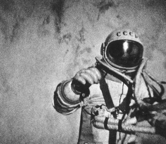 Mengintip Aktifitas Astronot di Luar Angkasa