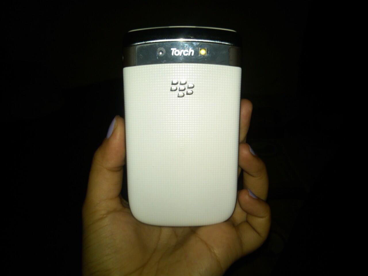 Turun harga bb torch 9810 ex berrindo garansi maret 2014