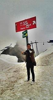 Keindahan salju abadi gunung titlis di peg. Alpen swiss