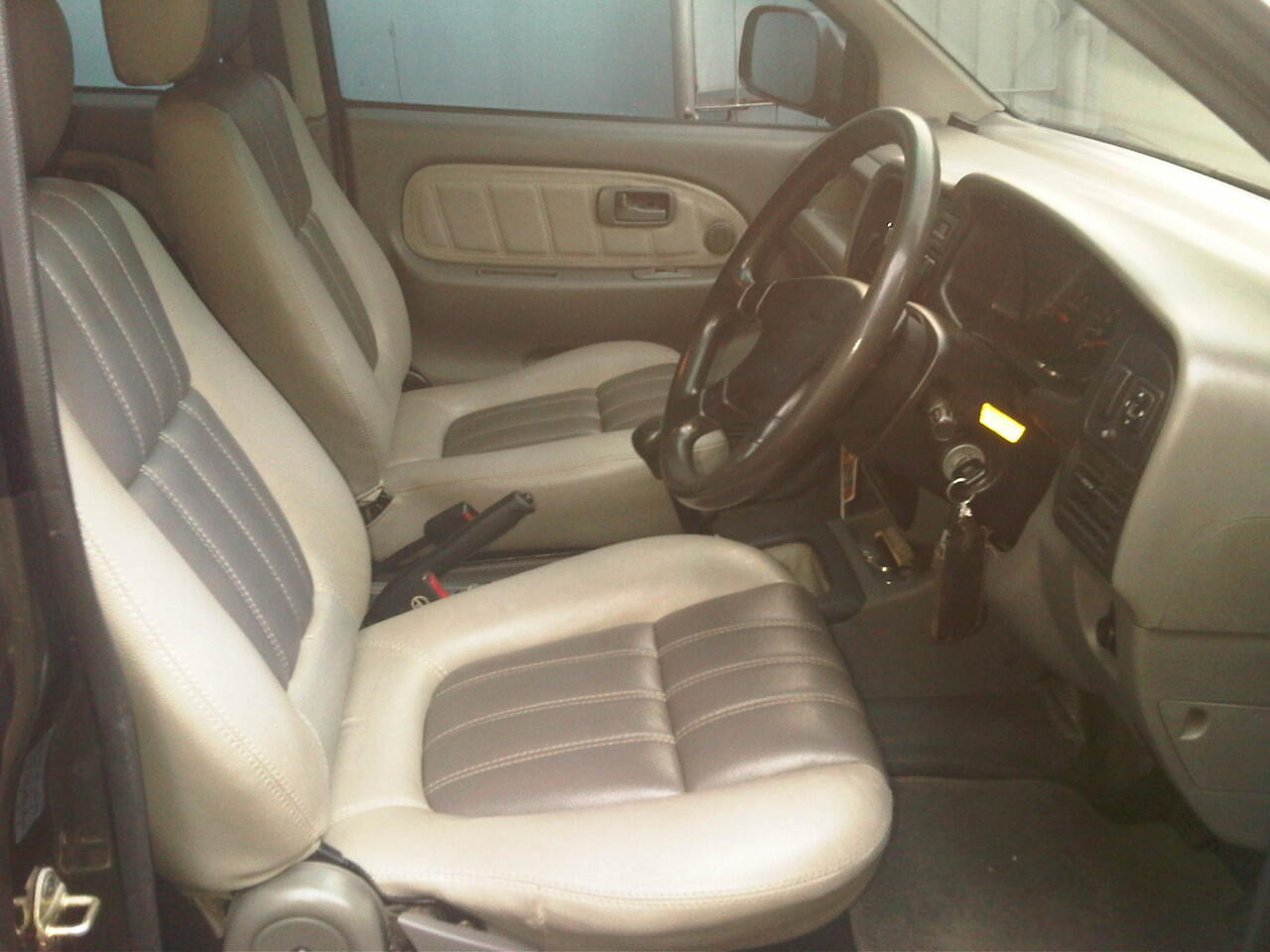 Isuzu Panther touring 2002 depok istimewa pemakai (repost)