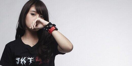 Album Heavy Rotation + Photopack Nabilah Gokigen
