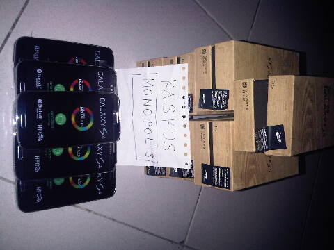 Replika Superking v16 Samsung s4 GT-I9500,Layar 5",Eye Sensor,Face Unlock,Air Gesture