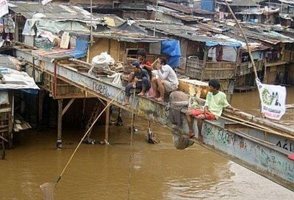 Foto Lucu Saat Banjir (Ngakak)