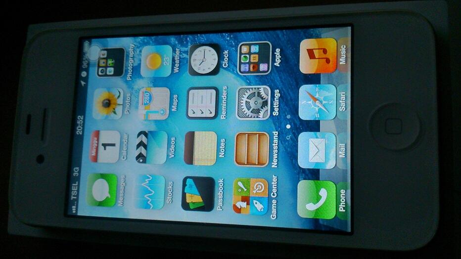 JUAL iPhone 4 16GB WHITE FU - BOGOR / DEPOK / PAMULANG
