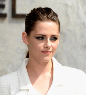 Mau Cepet MOVEON Kristen Stewart Naksir Zac Efron !