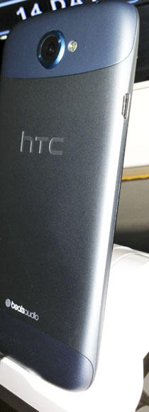 HTC ONE S 16 GB Warna HITAM MULUS ada Bonus