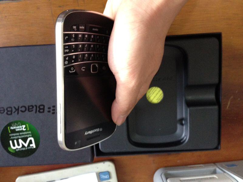 BB Dakota hitam, garansi TAM sampai Agustus 2014
