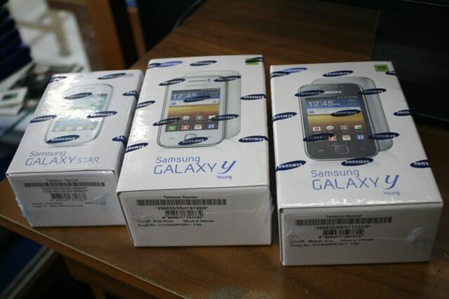 BNIB Samsung Galaxy Young S5360 & Samsung Galaxy Star S5280 Murahhh Garansi Resmi !!