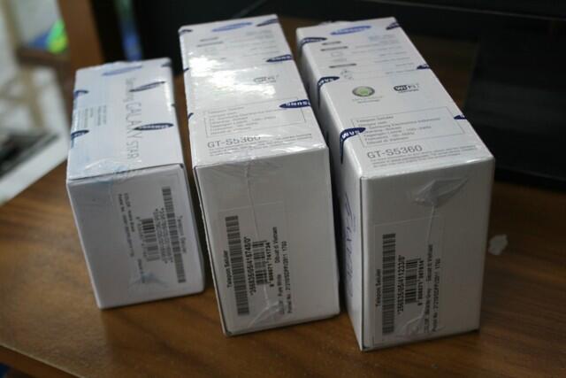 BNIB Samsung Galaxy Young S5360 & Samsung Galaxy Star S5280 Murahhh Garansi Resmi !!