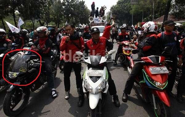 KHUSUS BURUH DKI JAKARTA! UPAH 3,7 JUTA ??? AJE GILE LU PADE!!