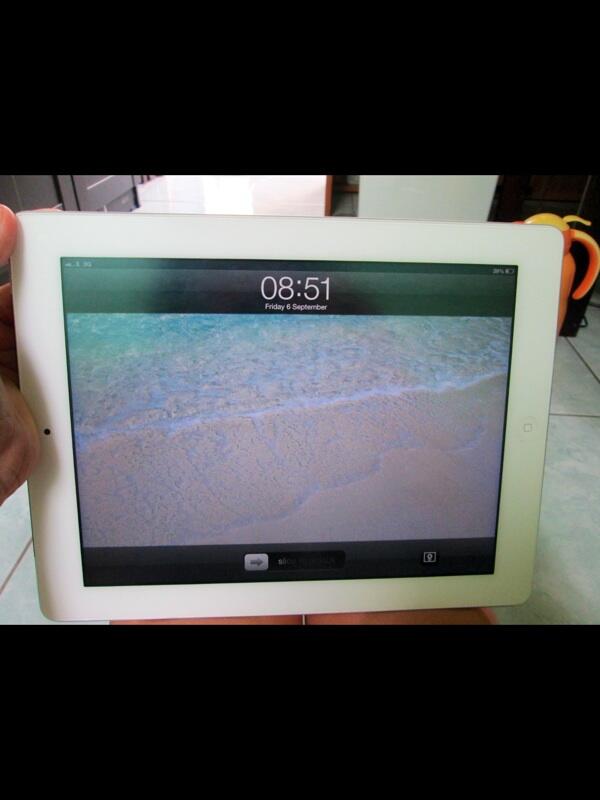 Wts ipad 3 white 16gb cell+wifi second