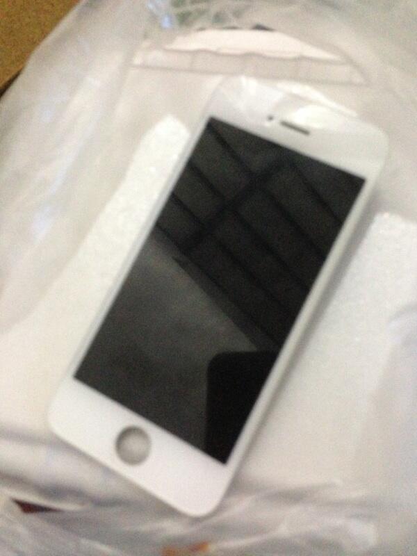 Jual LCD Iphone 5 Putih Paling mumer SE Kaskus
