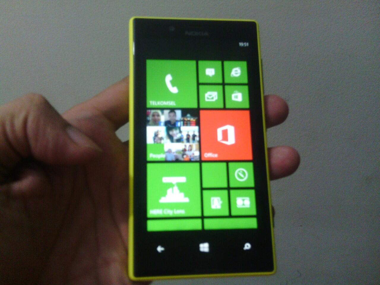 LUMIA 720 Yellow