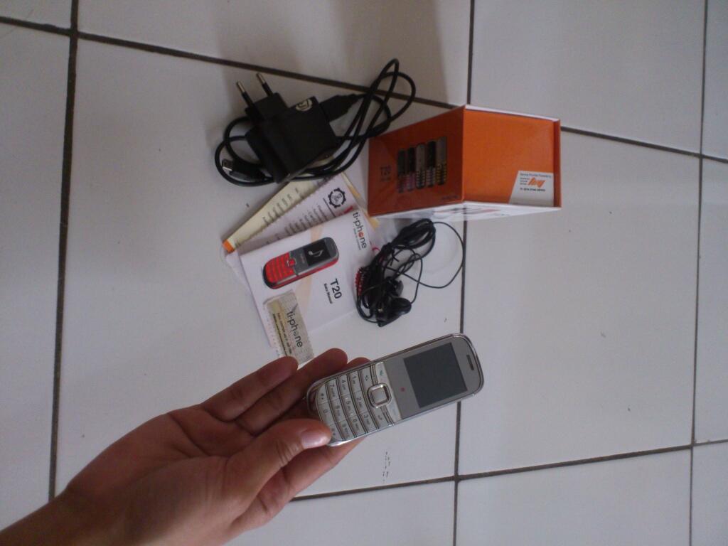 HP Cina Ti-Phone T 20 Dual SIM GSM Bukan Nokia Samsung Sony Ericsson Nexian Cross
