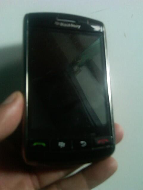 BlackBerry STROM 1 MURAH TAWAR AJA GAN !!! MULUS !!!