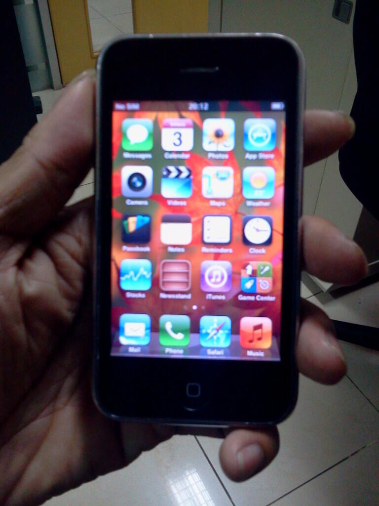 I Phone 3GS 16GB Normal & Batangan