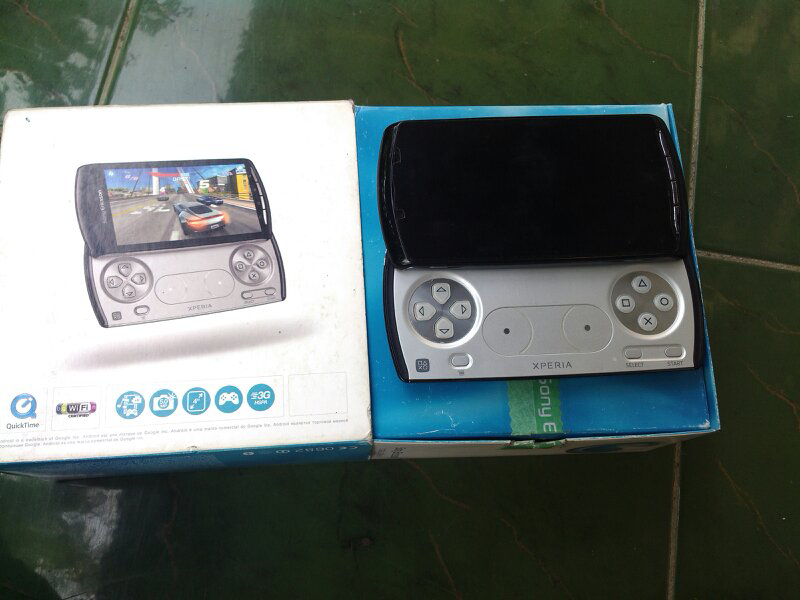 SE XPERIA PLAY MULUSSS ABISSS