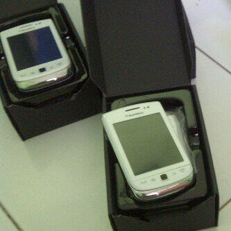 blackberry 9800 GARANSI BERINDO 2TAHUN