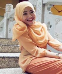 Pemilihan World Muslimah 2013 juga menilai fisik wanita dgn kriteria harus stylish