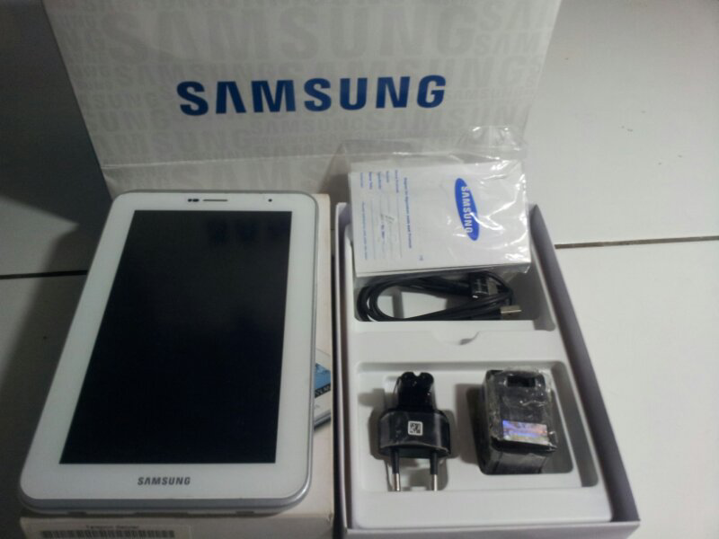 samsung galaxy tab 2 7 P3100 99,99% mulus baru 3 bulan pmakaian