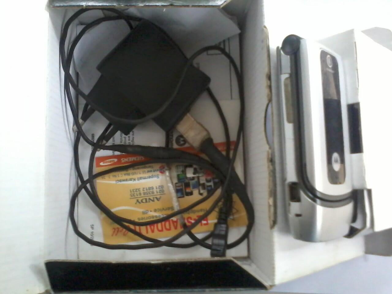 Jual 2 Unit Hape kesayangan nih Nokia X3-00 dan Motorola W375 Flip, Banten Only
