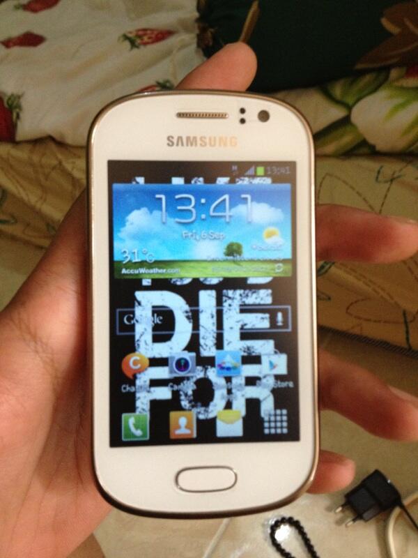 Samsung galaxy fame white second