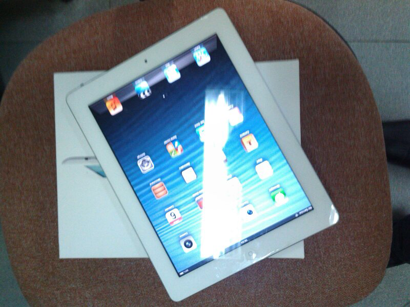 Ipad 2 3g 32gb white (putih)