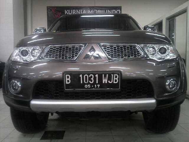 Dijual : Mitsubishi Pajero Sport Dakkar A/T 2012 Mocca